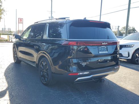 Used 2024 Kia Carnival SX Prestige image 5