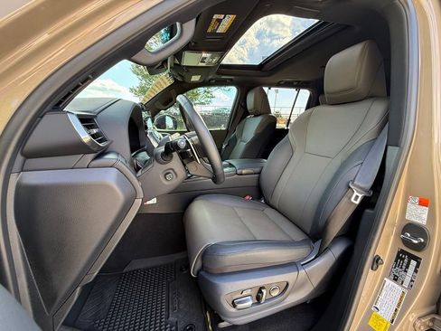 Certified 2025 Lexus LX 700h Overtrail AWD/4WD image 23
