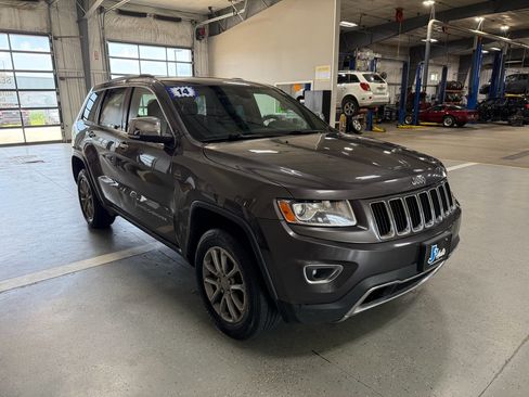 Used 2014 Jeep Grand Cherokee Limited AWD/4WD image 4