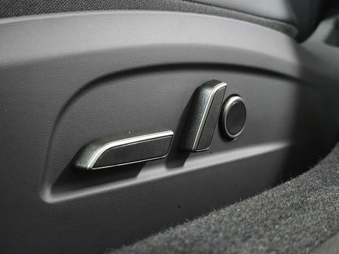 Used 2025 Tesla Model 3 Long Range RWD image 26