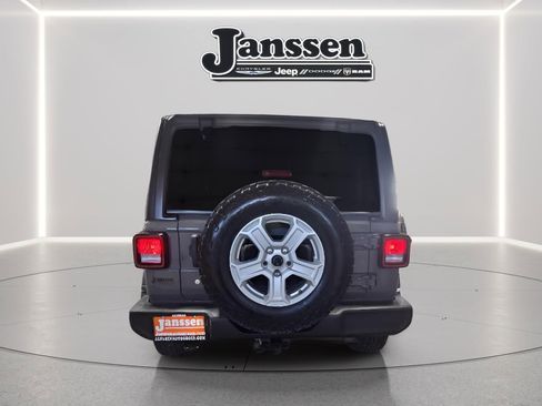 Used 2019 Jeep Wrangler Unlimited Sport S image 4