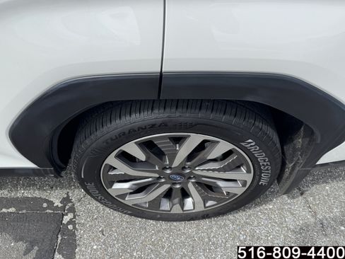 Used 2025 Subaru Forester Touring AWD/4WD image 11