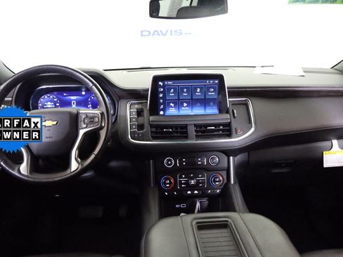 Certified 2023 Chevrolet Suburban LT w/ Luxury Package AWD/4WD image 15