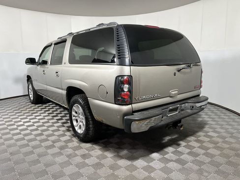 Used 2001 GMC Yukon XL SLT AWD/4WD image 6