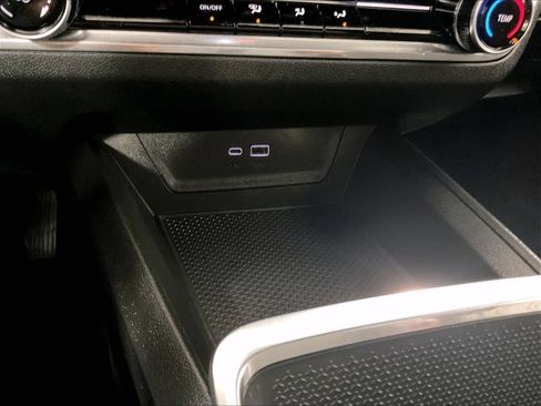 Used 2025 Chevrolet Equinox LT image 26