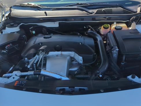 Used 2017 Buick Regal AWD image 8