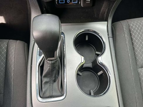 Used 2021 Jeep Grand Cherokee Laredo AWD/4WD image 23
