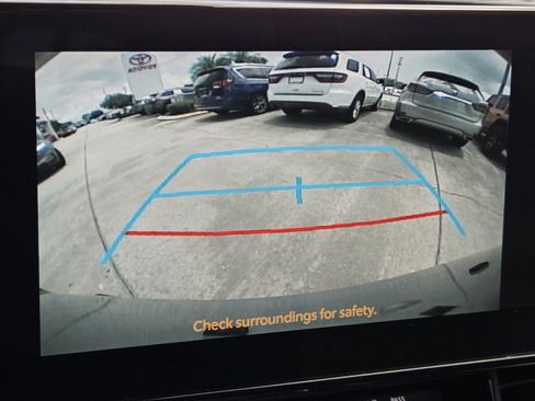 Certified 2025 Toyota Sienna XSE FWD image 20