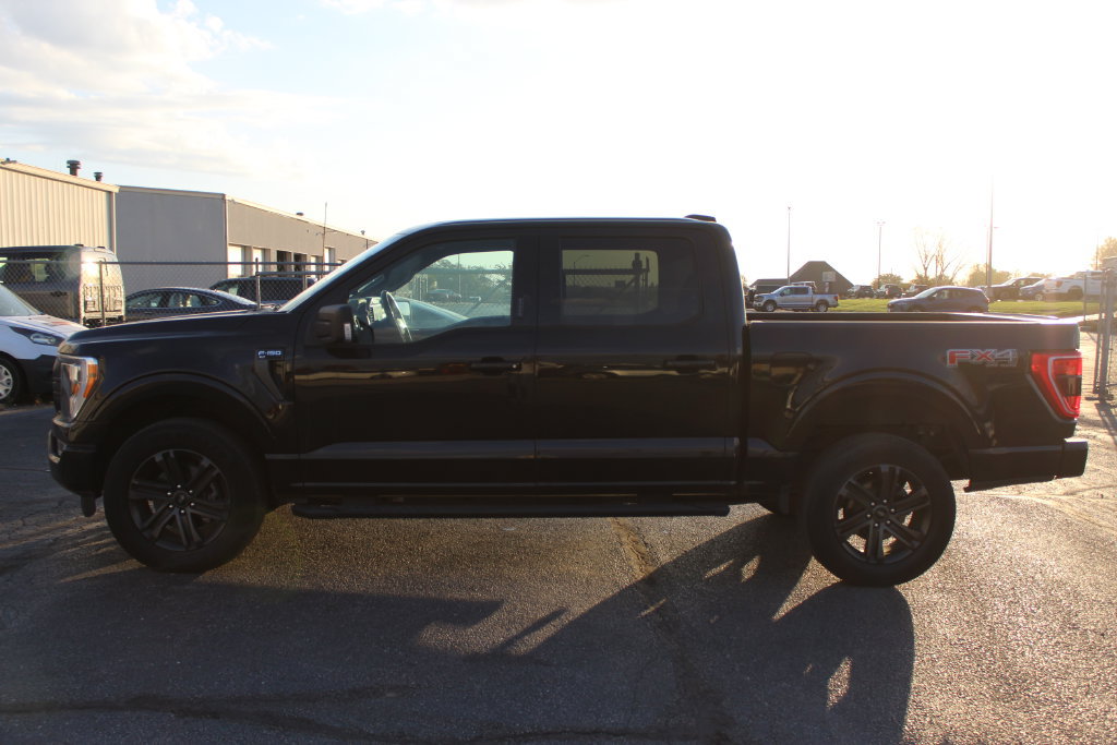 Used 2022 Ford F150 XLT w/ Equipment Group 302A High AWD/4WD image 3