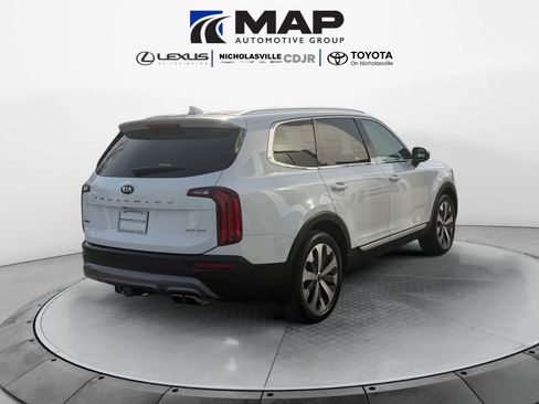 Used 2021 Kia Telluride EX w/ EX Premium Package image 5