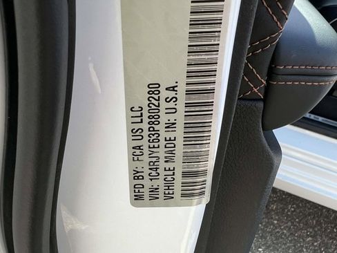 Certified 2023 Jeep Grand Cherokee Summit AWD/4WD image 19