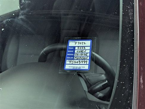 Used 2023 Chevrolet Traverse LT image 30