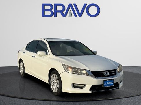 Used 2014 Honda Accord Touring image 3
