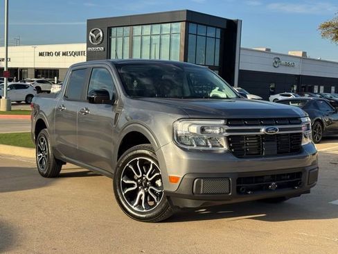 Used 2024 Ford Maverick Lariat image 1