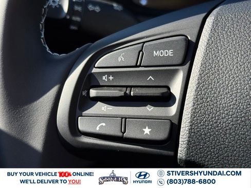 Certified 2025 Hyundai Venue Limited image 24