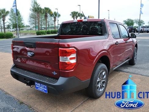 New 2026 Ford Maverick XLT w/ XLT Luxury Package FWD image 5