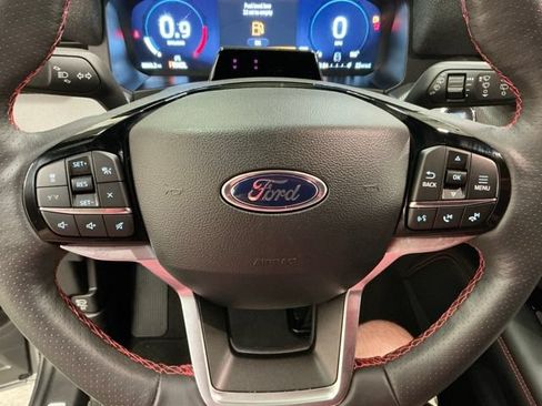 Used 2025 Ford Explorer ST-Line AWD/4WD image 30