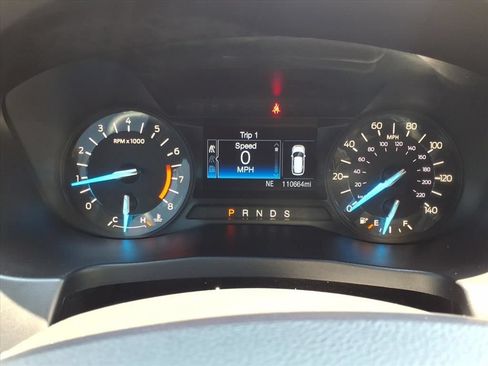 Used 2018 Ford Explorer XLT AWD/4WD image 17
