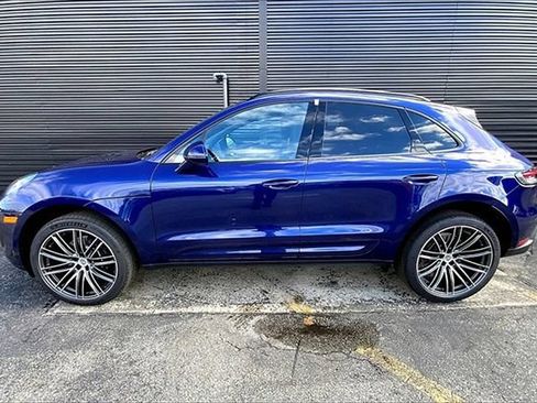 Used 2026 Porsche Macan AWD/4WD image 2