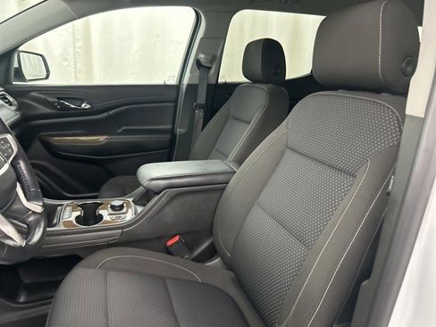 Used 2020 GMC Acadia SLE w/ Driver Convenience Package image 9