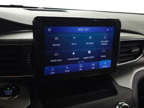 Used 2020 Ford Explorer XLT w/ Equipment Group 202A AWD/4WD image 26