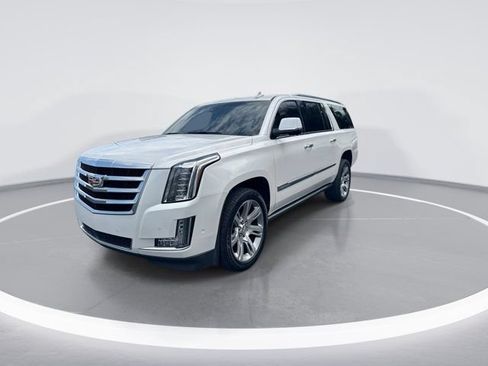 Used 2017 Cadillac Escalade ESV Premium Luxury RWD image 9