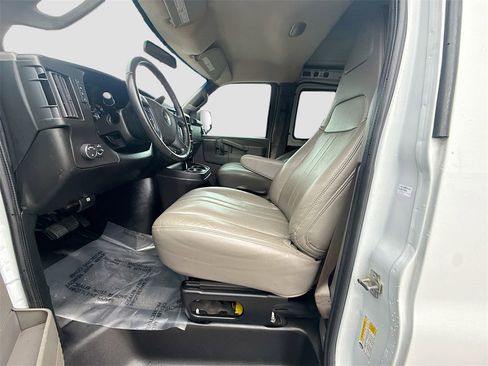 Used 2022 Chevrolet Express 2500 w/ Driver Convenience Package image 19