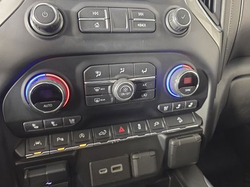 Used 2021 Chevrolet Silverado 1500 LTZ w/ Technology Package image 22