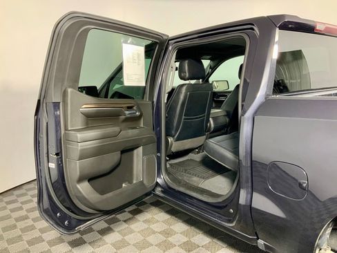 Used 2022 Chevrolet Silverado 1500 LT AWD/4WD image 22