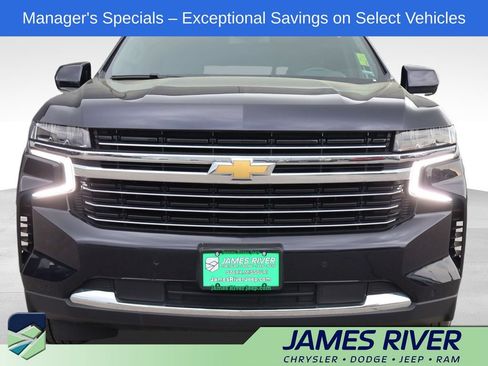 Used 2024 Chevrolet Suburban LT AWD/4WD image 7