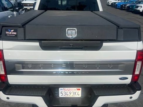 Used 2022 Ford F350 Platinum w/ Tremor Off-Road Package AWD/4WD image 17