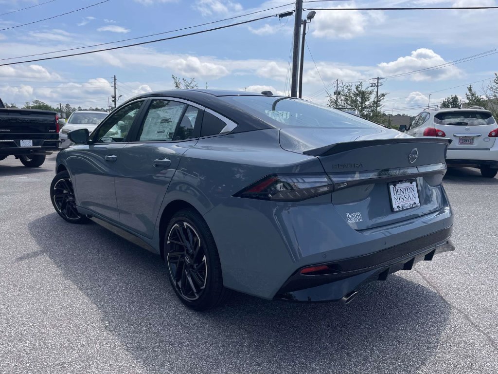 New 2026 Nissan Sentra SR w/ SR Premium Package FWD image 4