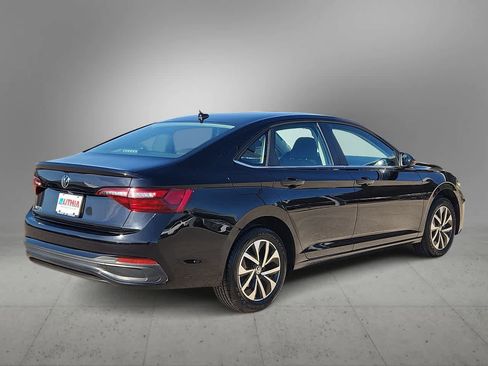 Used 2024 Volkswagen Jetta S image 8