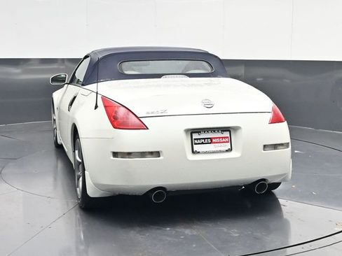 Used 2006 Nissan 350Z Touring image 4