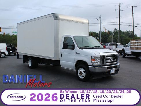 Used 2026 Ford E-350 and Econoline 350 Super Duty w/ Power Equipment Group RWD image 1