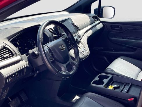 Used 2023 Honda Odyssey Sport image 9