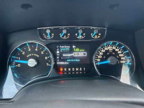 Used 2014 Ford F150 Lariat w/ Equipment Group 502A Luxury image 21