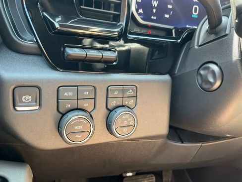 New 2026 Chevrolet Silverado 1500 ZR2 w/ Dark Appearance Package AWD/4WD image 32