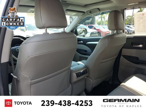 Certified 2019 Toyota Highlander XLE FWD image 22