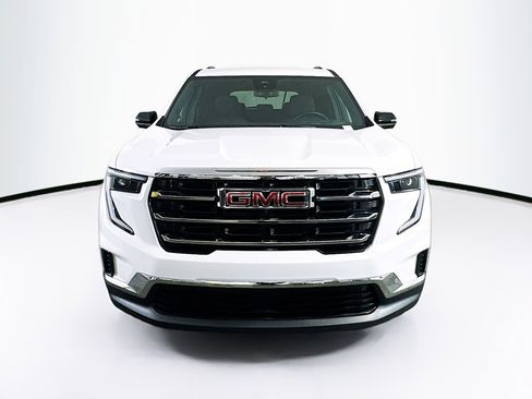 Used 2025 GMC Acadia Elevation image 2