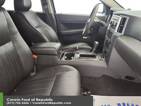 Used 2010 Jeep Grand Cherokee Laredo image 22