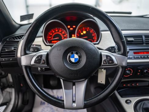 Used 2005 BMW Z4 2.5i RWD image 28