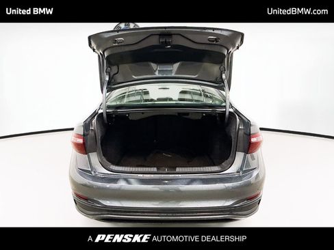 Used 2025 Volkswagen Jetta SE w/ Sunroof Package image 13