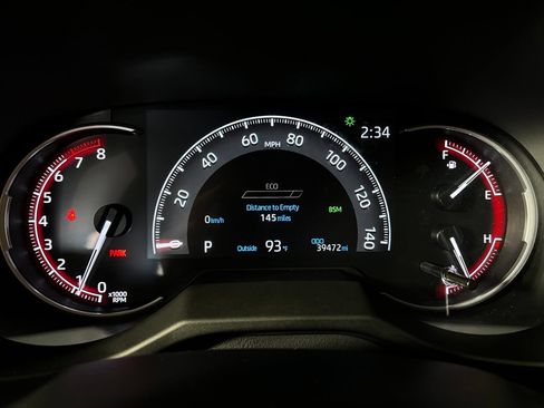 Certified 2025 Toyota RAV4 XLE FWD image 16