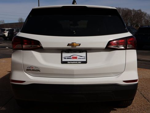 Used 2022 Chevrolet Equinox LS w/ LS Convenience Package image 5