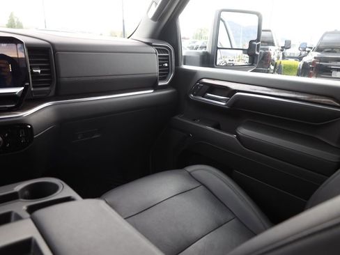 Used 2024 Chevrolet Silverado 3500 LTZ AWD/4WD image 22