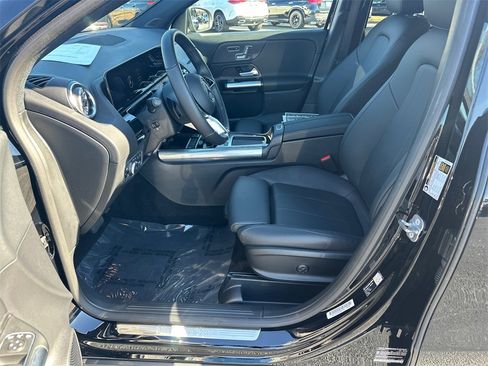 Certified 2026 Mercedes-Benz GLA 250 4MATIC image 9