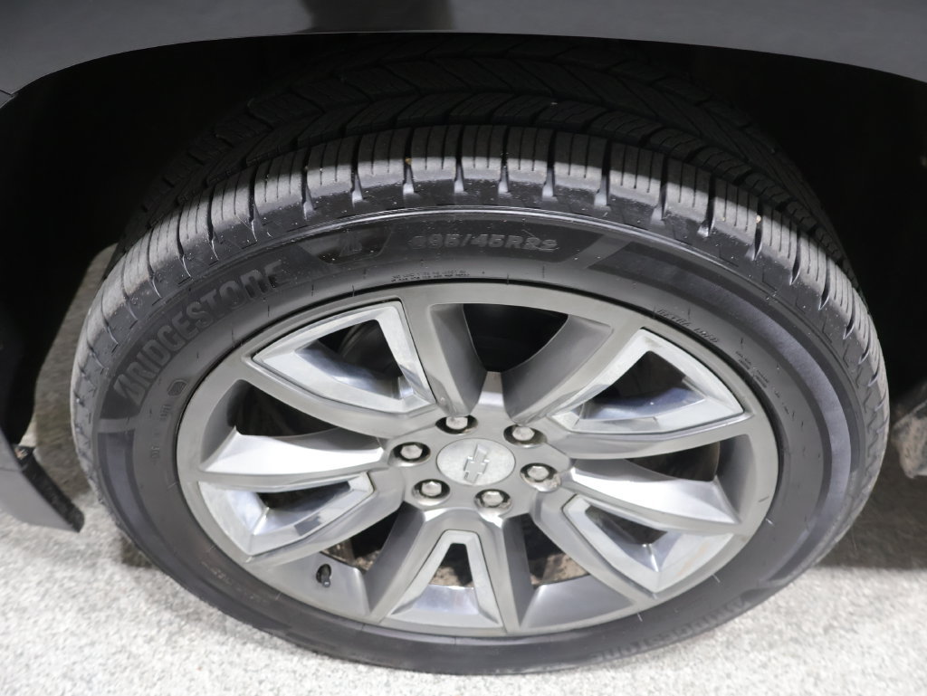Used 2017 Chevrolet Suburban Premier AWD/4WD image 10