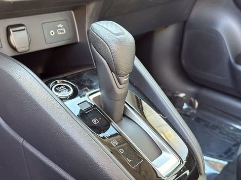 New 2025 Nissan Versa SV w/ Trunk Package image 20