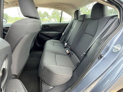 Used 2025 Toyota Corolla LE FWD image 25